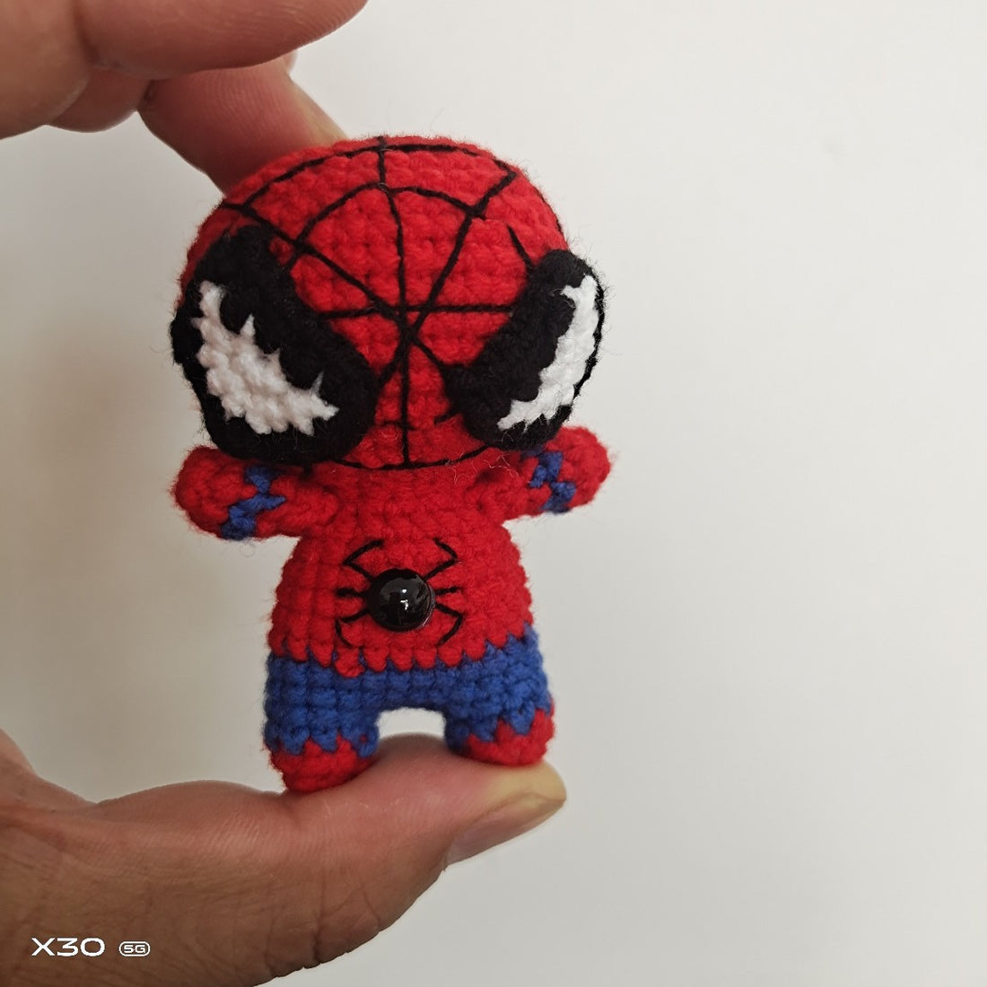 Hand-Knitted Woven Wool Doll Pendant Finished Handmade Crochet Yarn Doll Finished Hand-Knitted Spider-Man